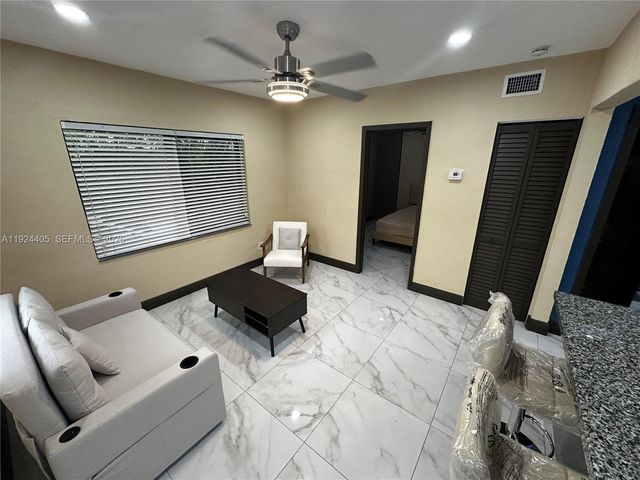 55 NW 44 ST, Miami, FL 33127