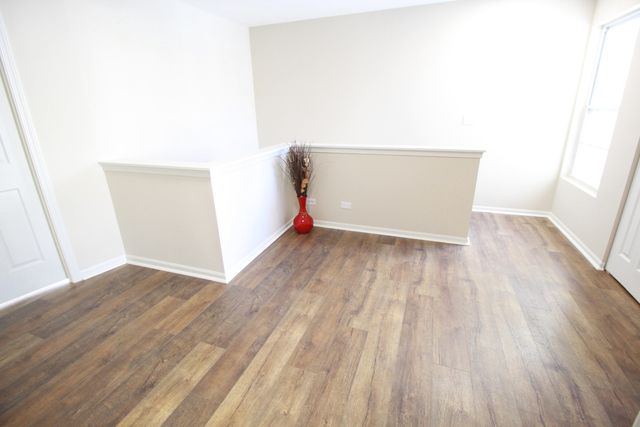 1947 W Crestview Circle, Romeoville, IL 60446