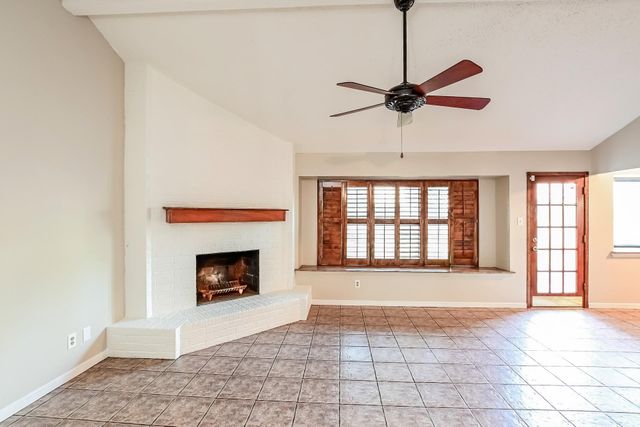 6019 Coachgate Drive, Spring, TX 77373