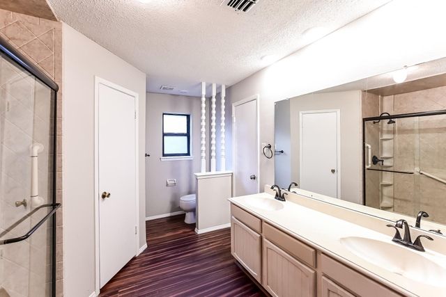 6019 Coachgate Drive, Spring, TX 77373