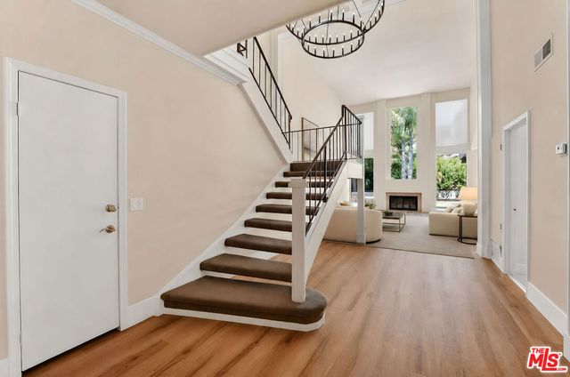 1288 Calle De Sevilla, Pacific Palisades, CA 90272