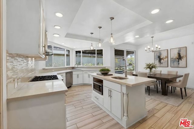 1288 Calle De Sevilla, Pacific Palisades, CA 90272
