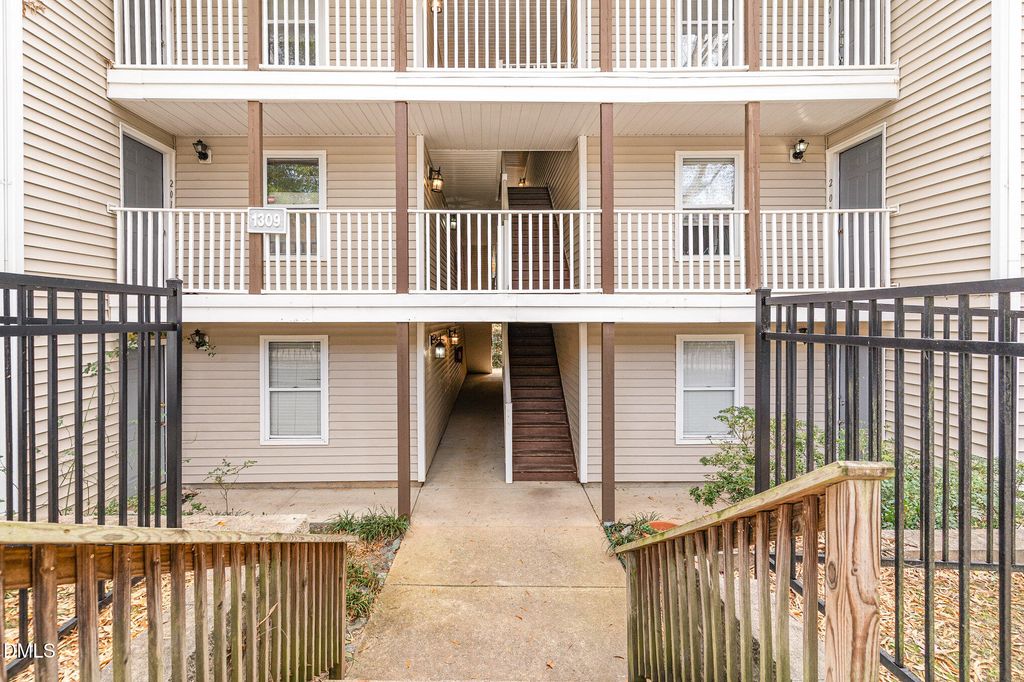 1309 Hillbrow Lane 303, Raleigh, NC 27615
