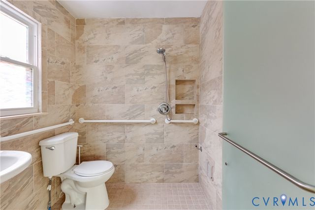 6424 W Grace St, Henrico, VA 23226