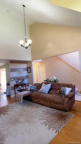 32 Maple Avenue, Hempstead, NY 11550