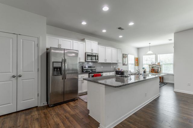 212 Huntley Meadows Drive 55, Rossville, GA 30741