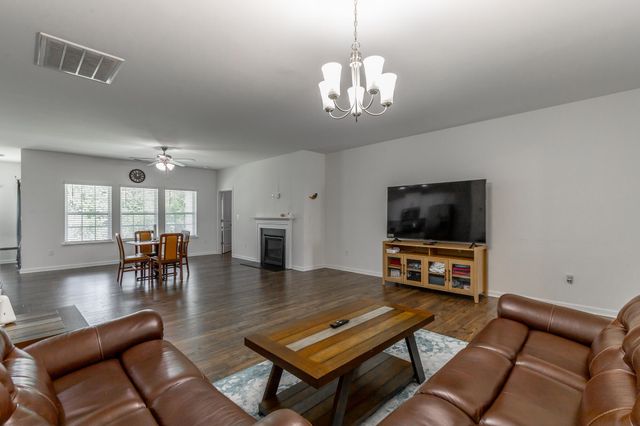 212 Huntley Meadows Drive 55, Rossville, GA 30741