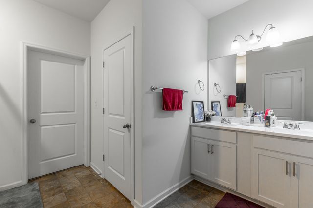 212 Huntley Meadows Drive 55, Rossville, GA 30741