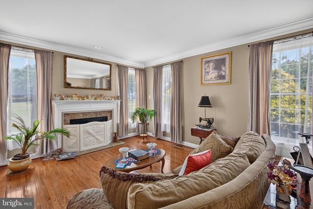 2180 SQUIRREL HILL RD, Schwenksville, PA 19473