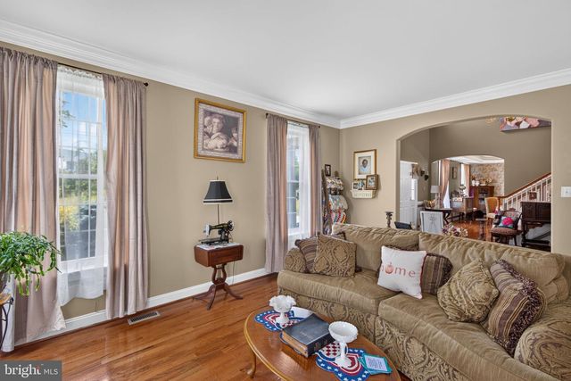 2180 SQUIRREL HILL RD, Schwenksville, PA 19473