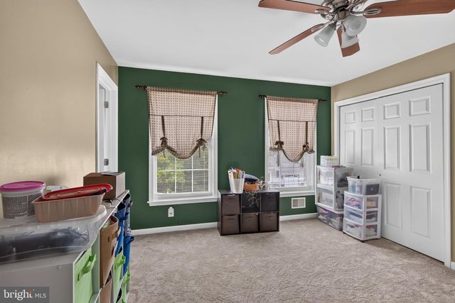 2180 SQUIRREL HILL RD, Schwenksville, PA 19473