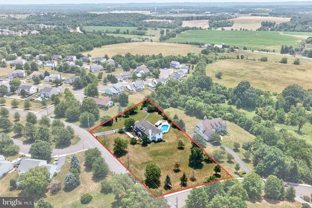 2180 SQUIRREL HILL RD, Schwenksville, PA 19473