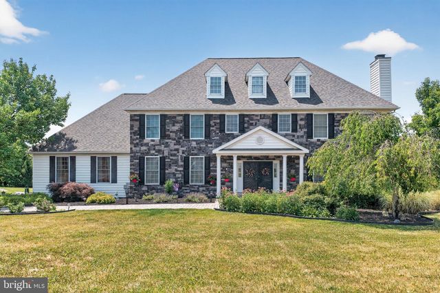 2180 SQUIRREL HILL RD, Schwenksville, PA 19473