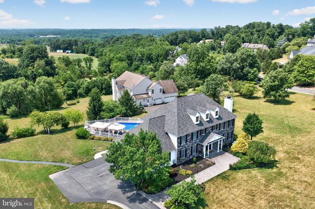2180 SQUIRREL HILL RD, Schwenksville, PA 19473