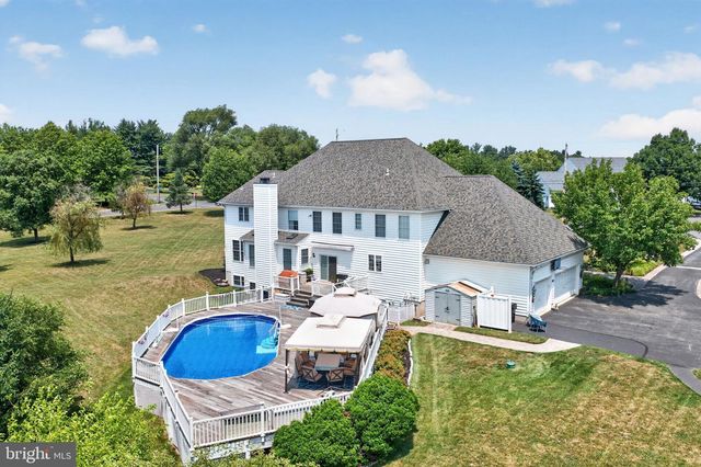 2180 SQUIRREL HILL RD, Schwenksville, PA 19473