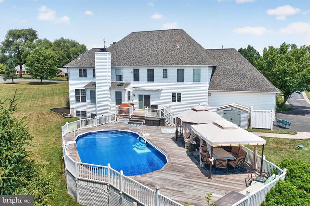 2180 SQUIRREL HILL RD, Schwenksville, PA 19473