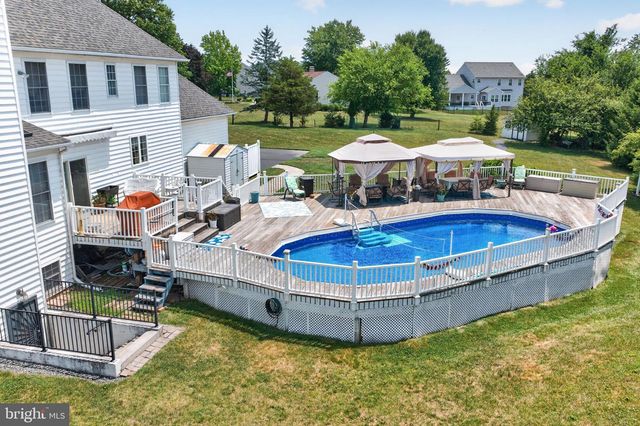 2180 SQUIRREL HILL RD, Schwenksville, PA 19473