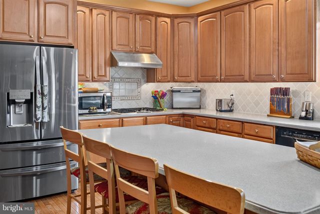 2180 SQUIRREL HILL RD, Schwenksville, PA 19473