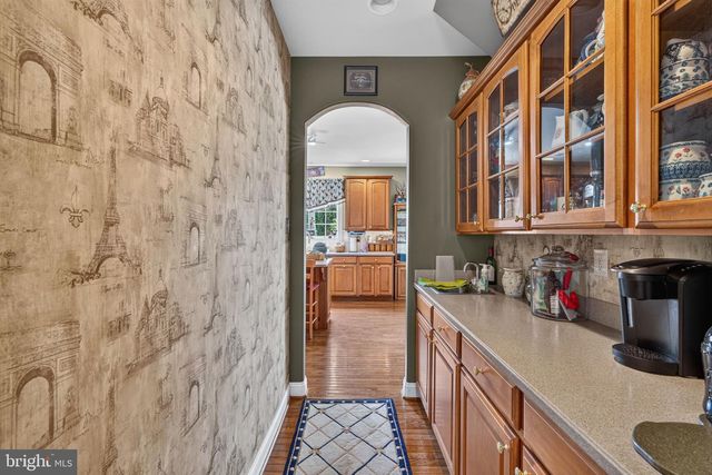 2180 SQUIRREL HILL RD, Schwenksville, PA 19473