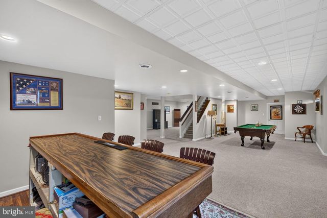 2180 SQUIRREL HILL RD, Schwenksville, PA 19473