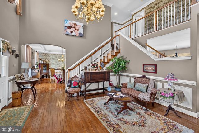 2180 SQUIRREL HILL RD, Schwenksville, PA 19473