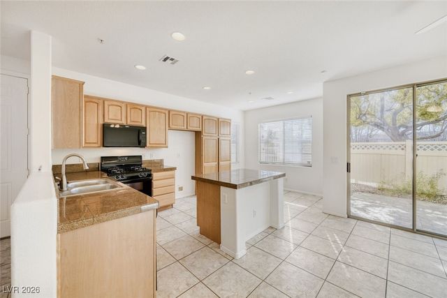 611 Desert Silk Court, North Las Vegas, NV 89084