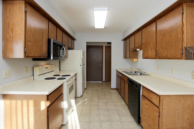 555 Graham Street SW, Hutchinson, MN 55350