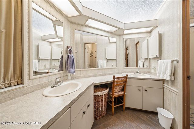 2375 Coconut Palm Drive NE, Palm Bay, FL 32905