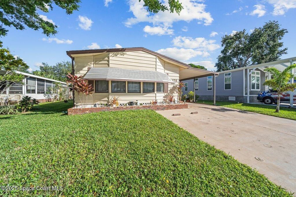 2375 Coconut Palm Drive NE, Palm Bay, FL 32905