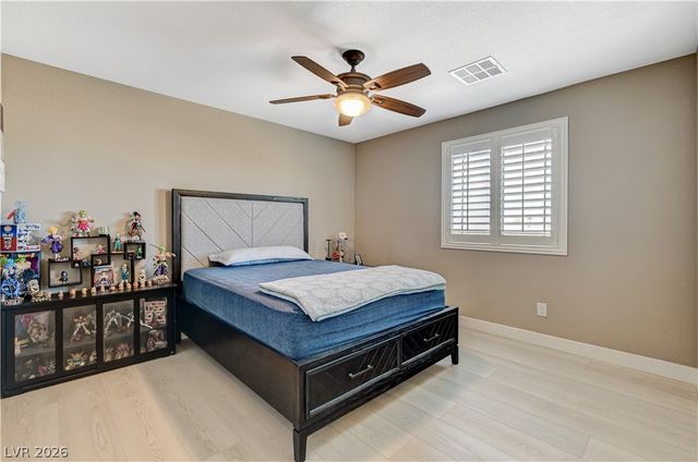 7741 Rainbow Rising Street, Las Vegas, NV 89113