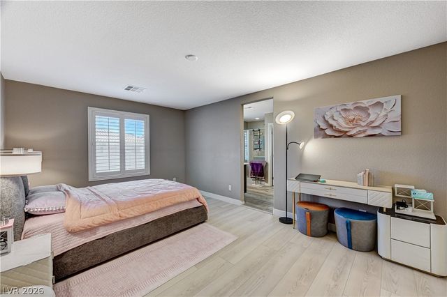 7741 Rainbow Rising Street, Las Vegas, NV 89113