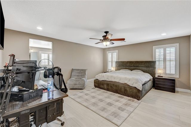 7741 Rainbow Rising Street, Las Vegas, NV 89113