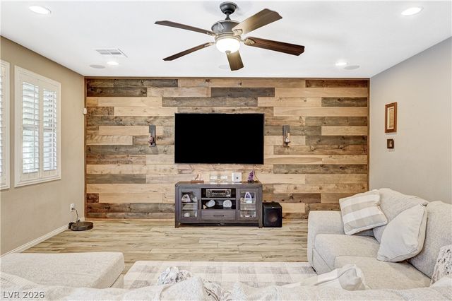 7741 Rainbow Rising Street, Las Vegas, NV 89113