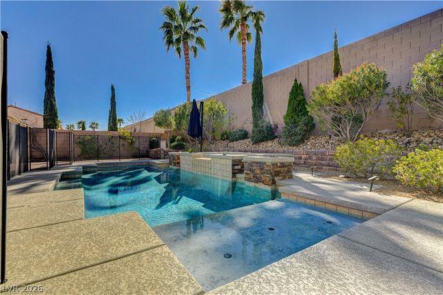 7741 Rainbow Rising Street, Las Vegas, NV 89113