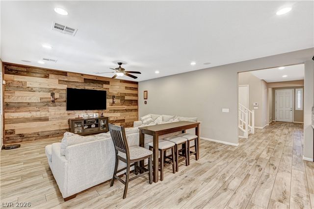 7741 Rainbow Rising Street, Las Vegas, NV 89113