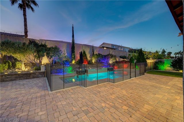 7741 Rainbow Rising Street, Las Vegas, NV 89113