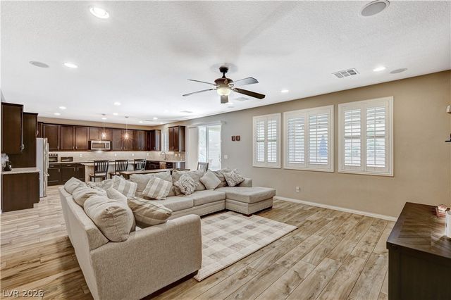 7741 Rainbow Rising Street, Las Vegas, NV 89113