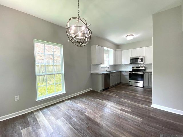 1551 Sharlo Ave, Baton Rouge, LA 70820