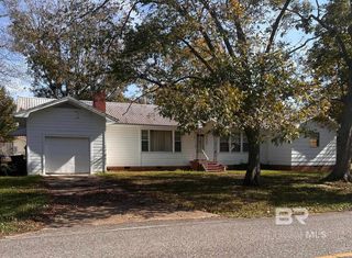 22932 Palmer Street, Robertsdale, AL 36567