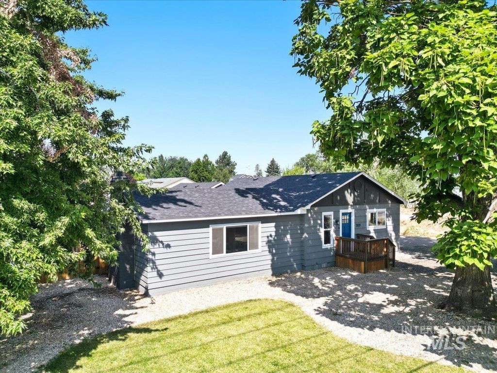 3029 N Maple Grove Rd, Boise, ID 83704 photo 4