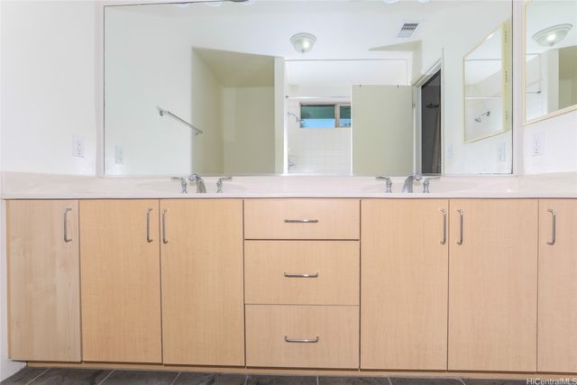 94-1211 Awaiki Street, Waipahu, HI 96797