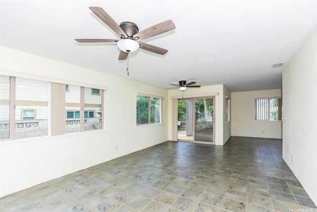94-1211 Awaiki Street, Waipahu, HI 96797