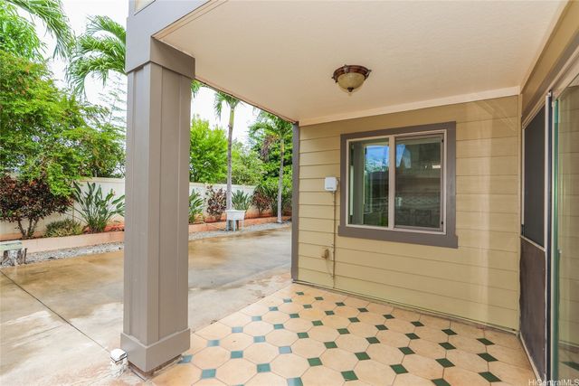 94-1211 Awaiki Street, Waipahu, HI 96797