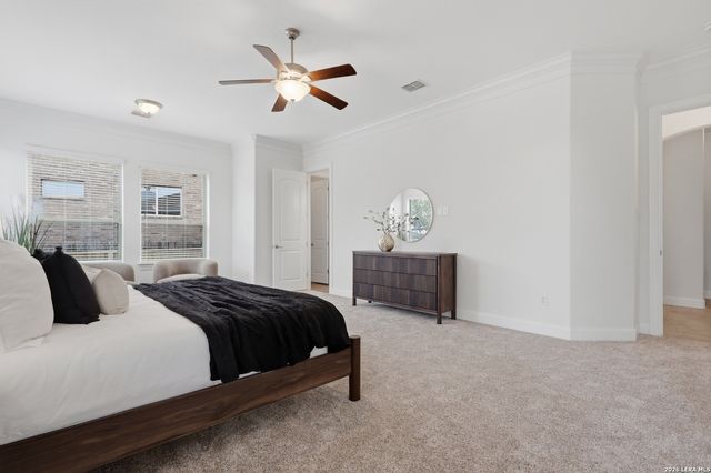 8930 IRVING HL, Boerne, TX 78015