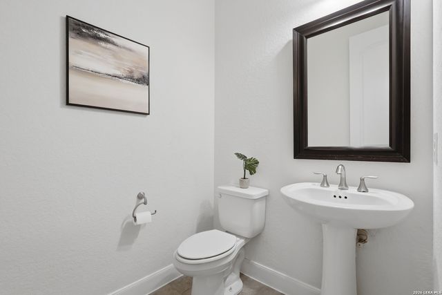 8930 IRVING HL, Boerne, TX 78015