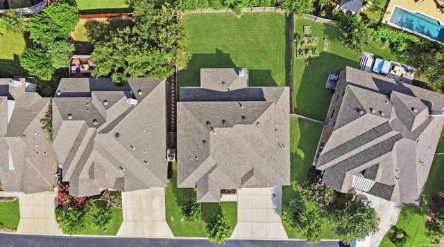 8930 IRVING HL, Boerne, TX 78015