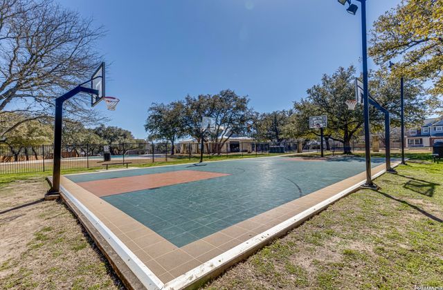 911 Calico Garden, San Antonio, TX 78260