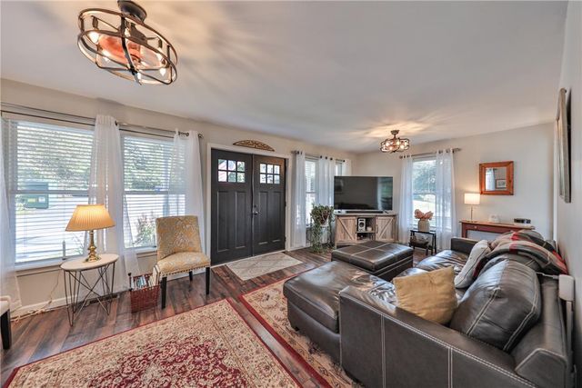 3823 Huckleberry Road, Allentown City, PA 18104