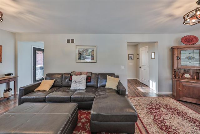 3823 Huckleberry Road, Allentown City, PA 18104