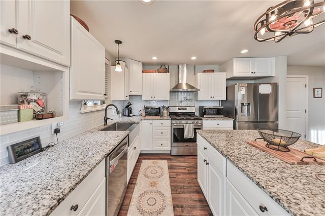 3823 Huckleberry Road, Allentown City, PA 18104